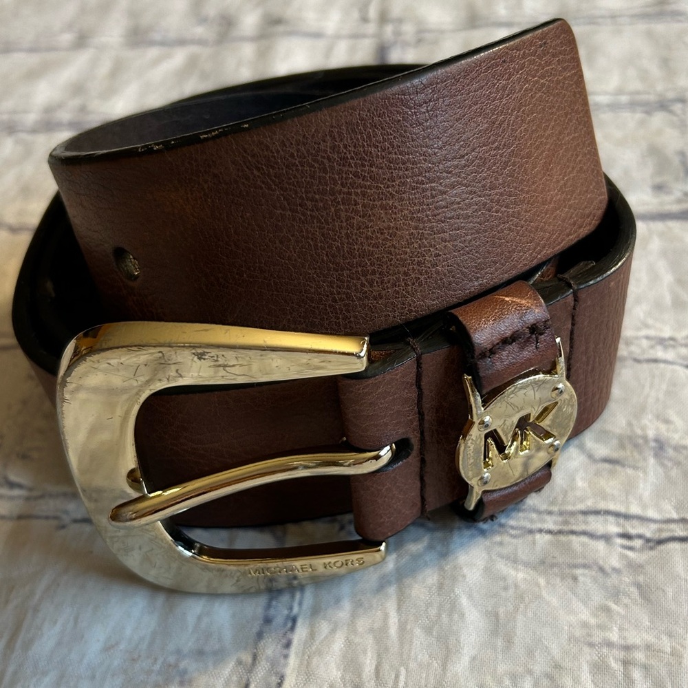 MICHAEL MICHAEL KORS BROWN LEATHER GOLD TONE BUCKLE WITH MK RETRO BOHO BELT MED